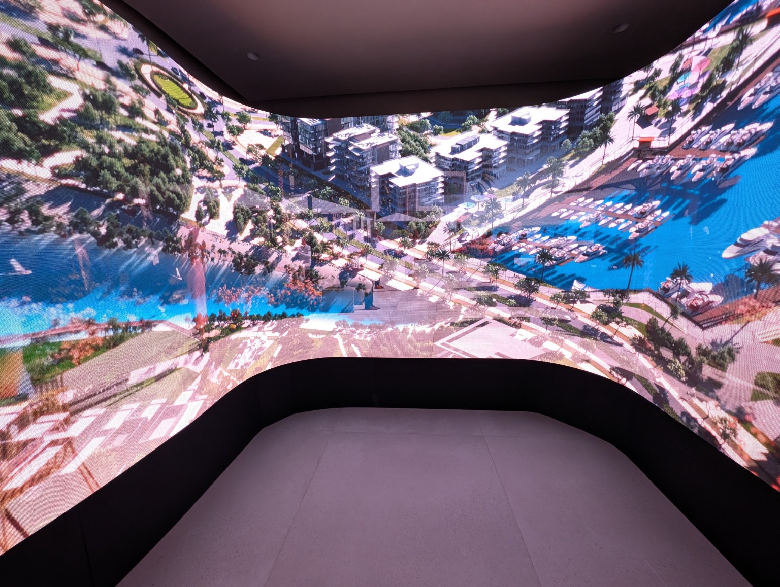 Curved immersive LED installation